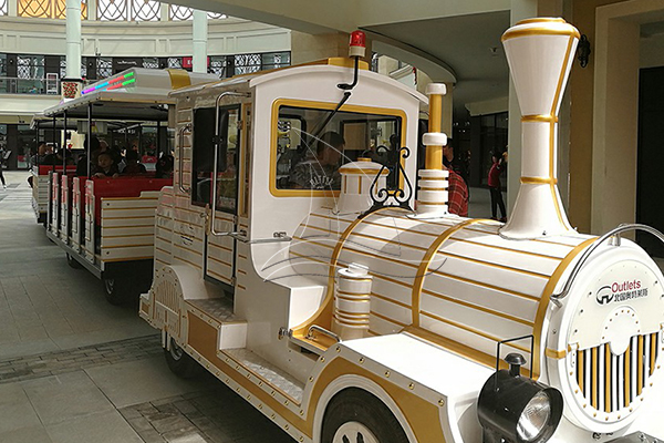 Electric trackless trains for adults in mall